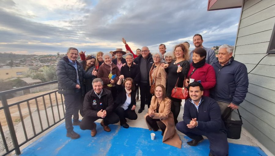 Alcalde Estay y gobernador Mundaca inauguran dos obras comunitarias y comienzan nuevo proyecto deportivo en Villa Alemana
