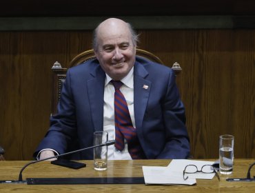 Ministro Quiroz valora fallo del TC y descarta crisis política por polémica con Alvarado