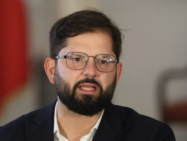 Boric llama a la izquierda a "reflexionar" tras derrotas electorales y dice que sería un "error garrafal" cancelar debate por temor a críticas