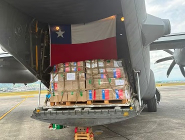 Avión de la FACH llega a Colombia con 20 toneladas de ayuda tras terremoto