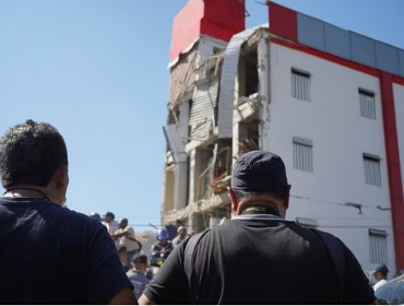 Aumentan a 295 los muertos por devastador terremoto en Colombia