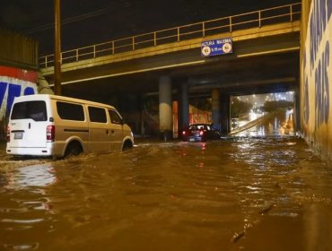 Perú declara "emergencia" en Lima y ocho departamentos tras graves inundaciones