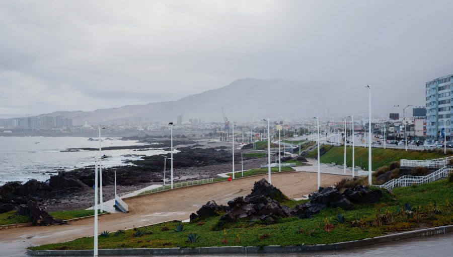 Alcalde de Antofagasta advierte alta probabilidad de anegamientos en calles y casas por lluvias