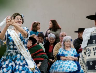 Viña del Mar ya tiene a sus campeones comunales de cueca para personas mayores