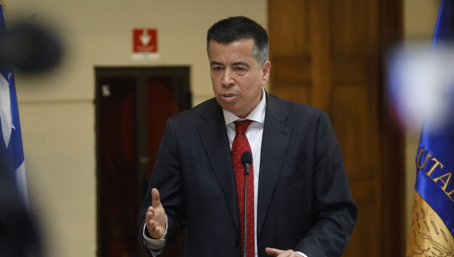 Diputado Celis rechaza posibilidad de regular las carreras de galgos y apunta a "prohibirlas definitivamente"