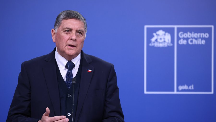 Biministro Alvarado advierte por posible feriado del jueves 17 de septiembre: "Tiene múltiples consecuencias para el PIB"
