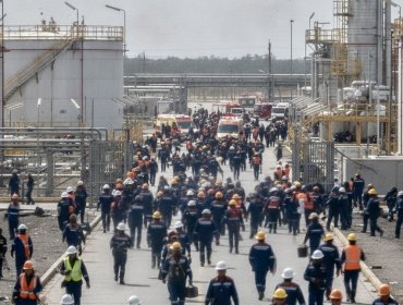 Cerca de 3 mil trabajadores debieron evacuar dependencias de ENAP en Concón por un anuncio de bomba en el casino