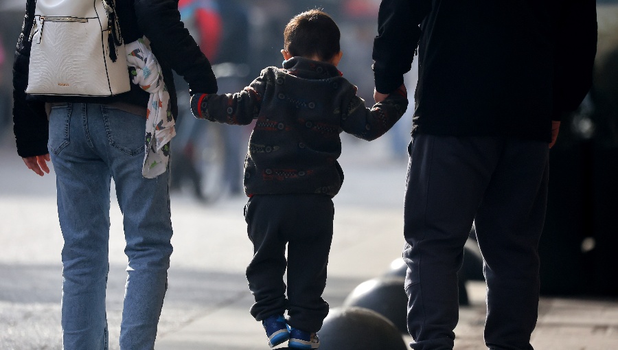 Senado aprueba en general creación de un bono de $30.000 para niños de hasta 13 años