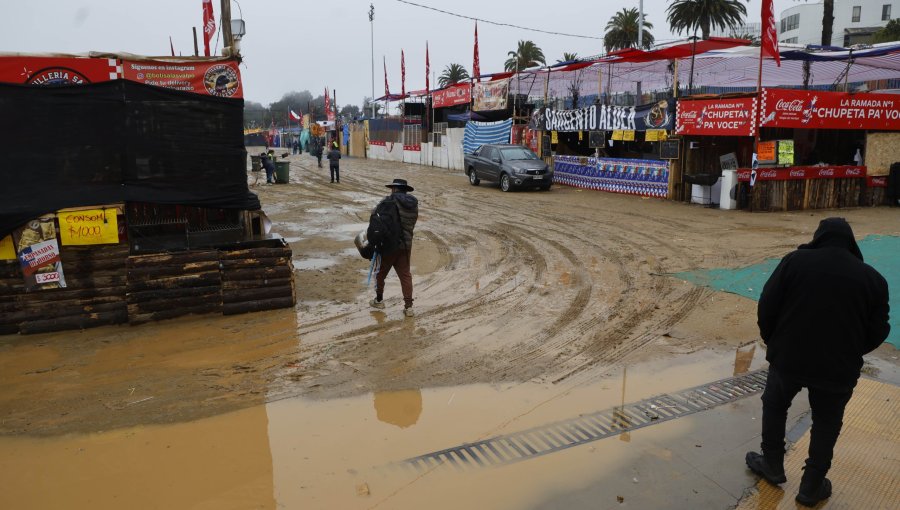 ¿Peligran las fondas? Meteored ratifica un "18" lluvioso en la región de Valparaíso
