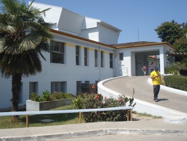 Ministra de Salud compromete apoyo a Centro Integral para Personas Mayores en Quillota: "Vamos a ayudar en esta cruzada"