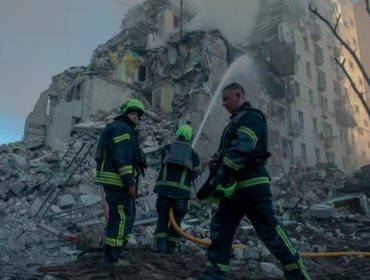 Nueva ola de ataques rusos deja 15 muertos y 39 heridos en Kiev