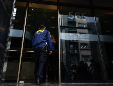 PDI allana Junaeb y oficinas de los senadores Gahona y Calisto por investigación de presunta corrupción