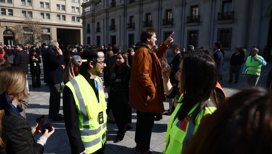Realizan simulacro de incendio en La Moneda para comprobar funcionamiento de los protocolos de seguridad