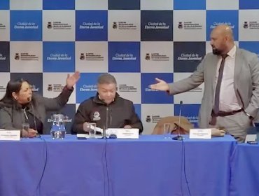 Tensión y acusaciones de "abuso" y "misoginia" marcaron polémico cierre de sesión del Concejo Municipal de Villa Alemana