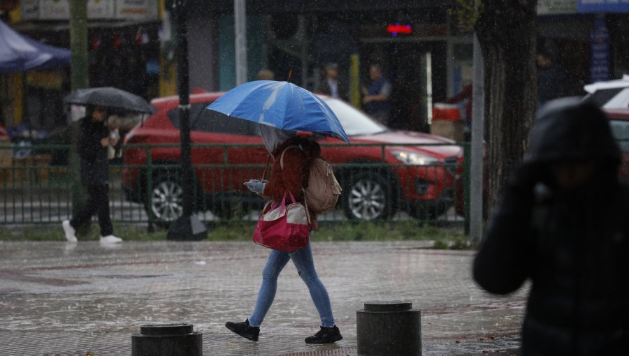 Advierten llegada de nuevo río atmosférico de categoría 4 a la zona centro-sur: región de Valparaíso tendrá abundantes lluvias