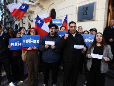 Militantes del PPD renuncian al partido y anuncian la creación del movimiento «Firmes por Chile»