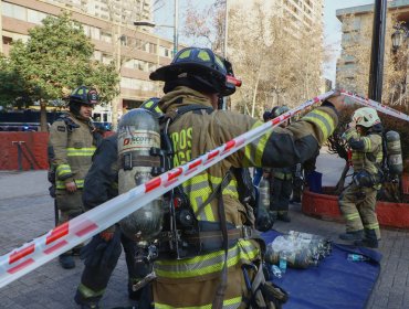 Estación Santa Ana del Metro de Santiago fue evacuada por incendio en una escalera mecánica