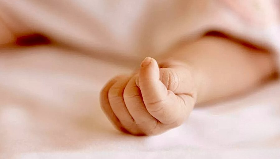 Edema pulmonar asociado a cuadro infeccioso provocó la muerte de bebé de 4 meses en Puchuncaví: su padre quedó en libertad