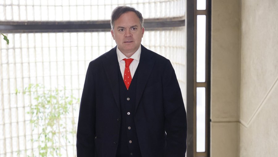 Senador Walker planteará al Gobierno "dejar de lado" la reforma de seguridad para "concentrarse" en la agenda legislativa