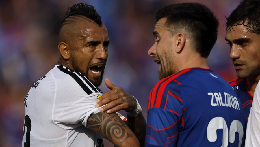 "Abre el brazo": ANFP libera audio del VAR en penal cobrado a Arturo Vidal en el Superclásico