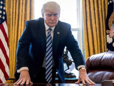 Trump tilda de "payasos" a los líderes de Canadá y amenaza con frenar el paso de su energía por EE. UU.