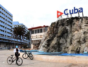 Donald Trump prorroga el embargo contra Cuba hasta septiembre de 2027 por "interés nacional"