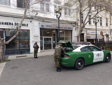 Hombre ingresó a la Defensoría Penal Pública de Valparaíso a causar daños y terminó detenido al interior del edificio