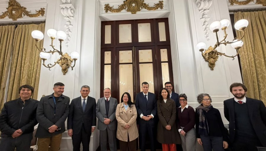 Diputado Celis impulsa mesa transversal de salud para agilizar el acceso a medicamentos y tratamientos innovadores