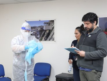 Hospital Van Buren de Valparaíso realiza simulación ante eventual caso de ébola y refuerza protocolos de emergencia