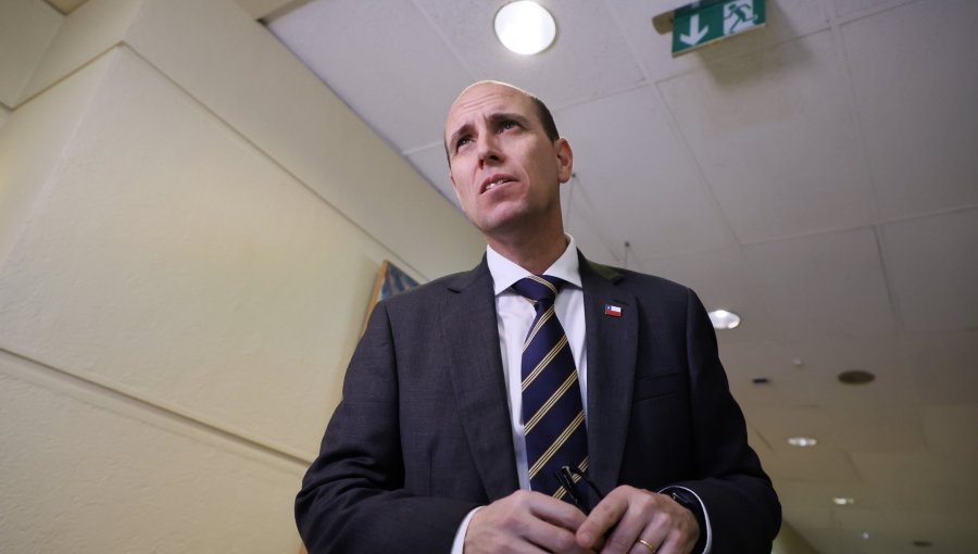 Ministro Arrau destaca "cierto consenso" en reforma de seguridad y anuncia que "se disminuirá el nivel de urgencia"