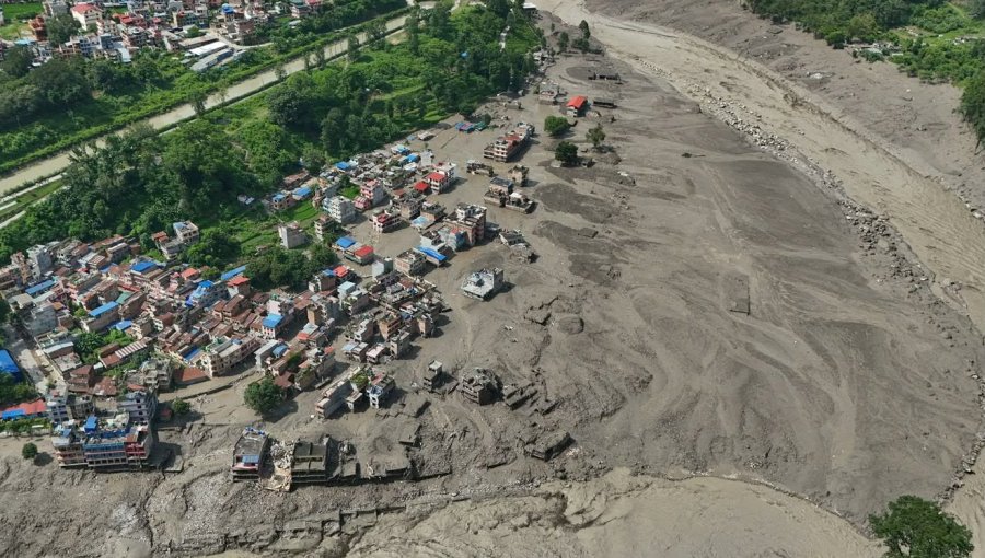 China activa operativo de emergencia tras inundaciones en la frontera con Nepal: Xi ordena buscar a desaparecidos