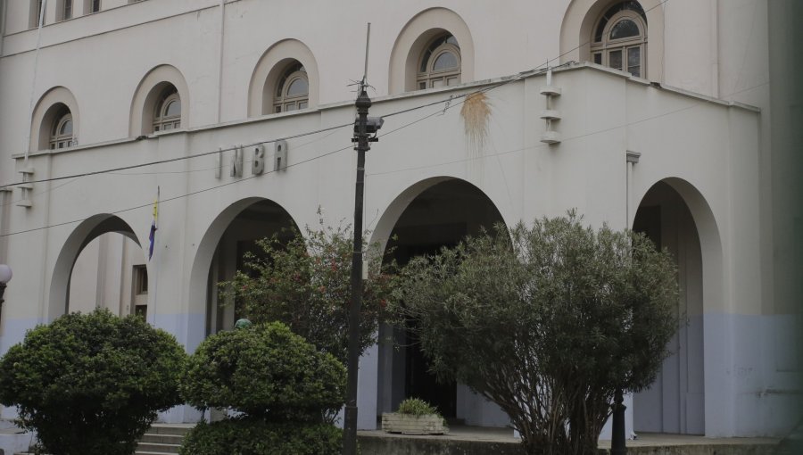 Por ataques incendiarios y daños al vehículo del rector detienen a exalumno del INBA