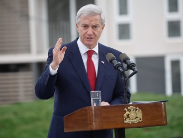 Encuesta Data Influye refleja 61% de desaprobación al Gobierno de José Antonio Kast y pesimismo en materia económica