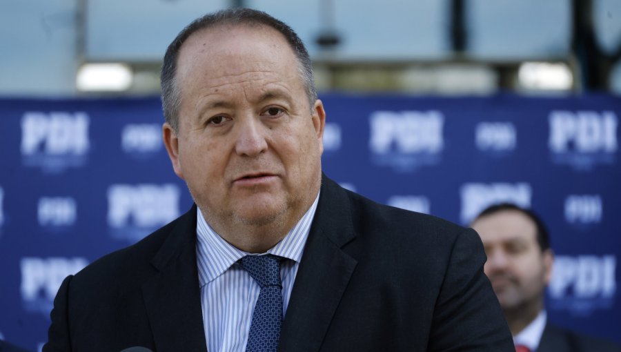Fiscal Nacional aborda la reforma de seguridad y sostiene que "siempre es posible concebir algunas reformas a nuestra Constitución"