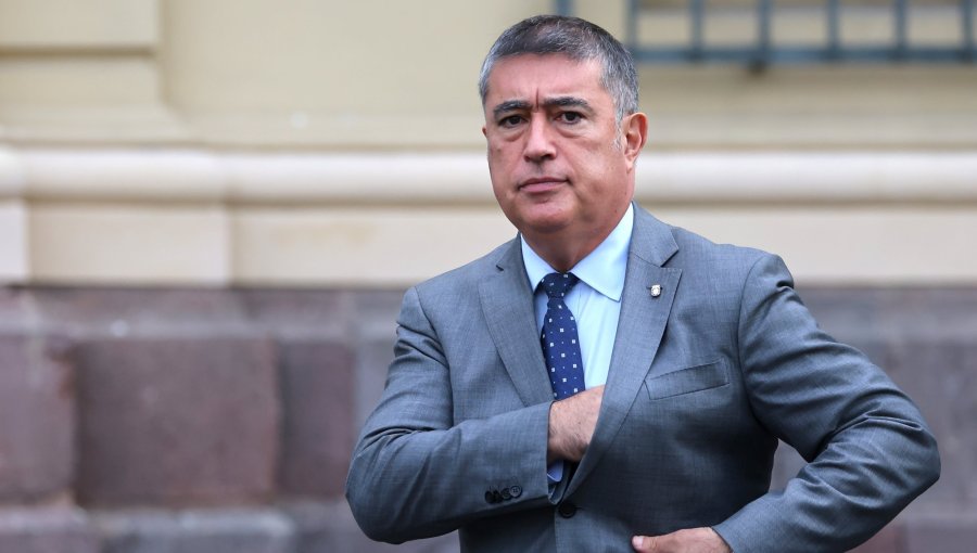 Desbordes acusa "desorden absoluto" en el oficialismo y que Chile Vamos "está más interesado en pelearle el electorado a Republicanos"