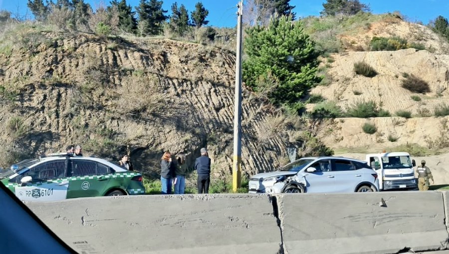 Choque múltiple entre tres vehículos y camión generó congestión en ruta hacia Concón