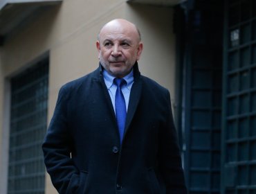 Senador Juan Luis Castro acusa "impunidad" por escasos avances en sumarios por licencias médicas