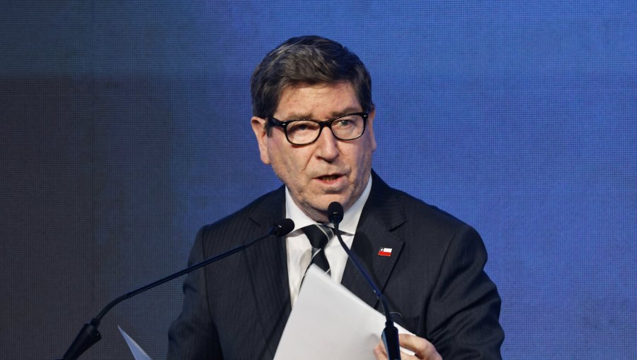 Ministro Mas aborda alza del desempleo al 9,5% y reafirma que el Gobierno priorizará la aceleración de inversiones