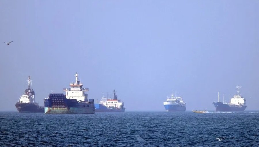 Unos 6 mil marineros siguen atrapados en el estrecho de Ormuz por el conflicto entre Estados Unidos e Irán