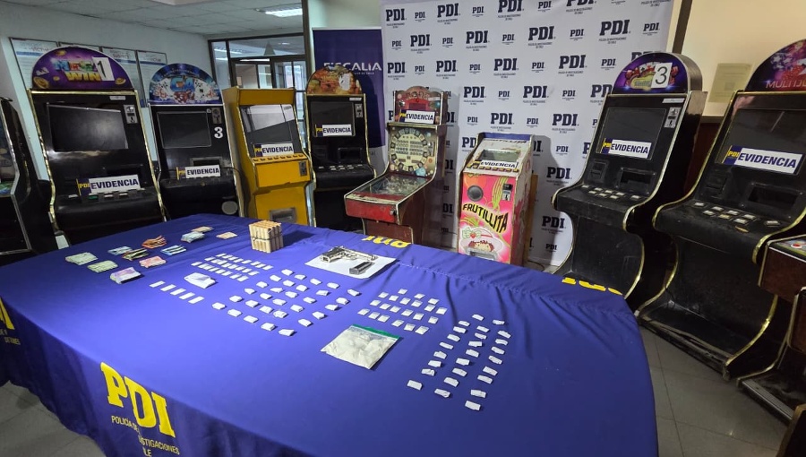 Desbaratan casino clandestino y punto de venta de drogas en Tierra Amarilla