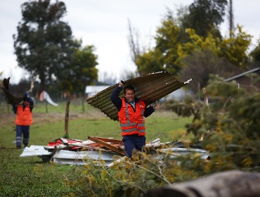 Gobernador de Ñuble cifra en 10 las casas destruidas por tornado en Yungay