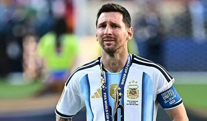 "Me vacié, ya no tengo más para dar": Lionel Messi anunció su retiro de la selección argentina