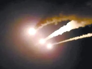 Estados Unidos ataca lanzacohetes iraníes en la isla de Larek en el primer ataque en semanas