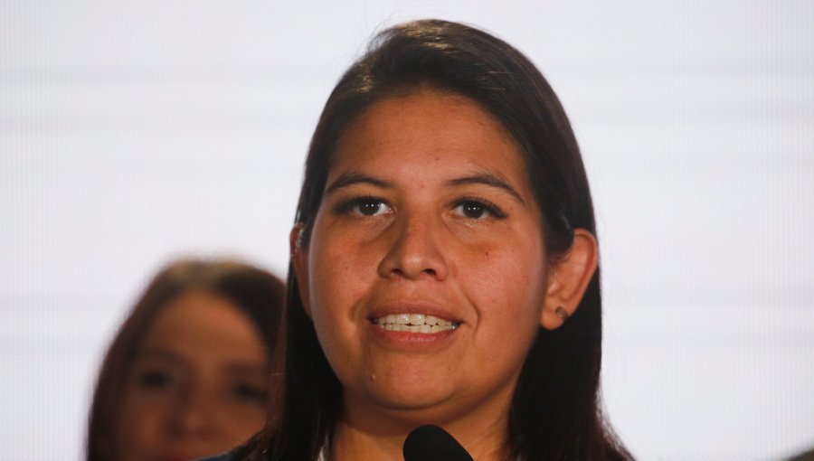 Presidenta de RN reconoce que el oficialismo mantiene "diferencias" por reforma de seguridad y llama a "aprender a trabajar en equipo"