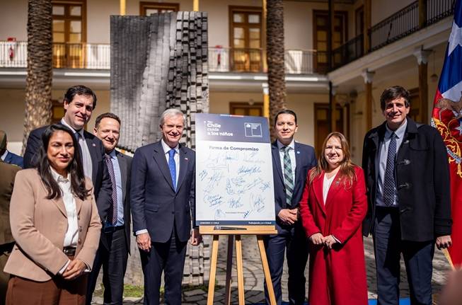 «Chile Cuida a los Niños»: Gobierno lanza plan que articula distintas acciones de prevención y protección de la infancia