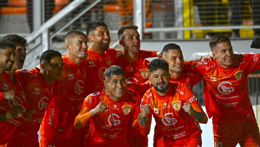 Cobreloa derrota a San Marcos de Arica y por diferencia de goles supera a S. Wanderers en la cima del Ascenso