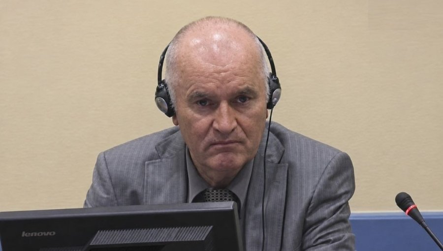 Comisión Europea advierte a Serbia de que "glorificar a criminales de guerra" como Mladic "no tiene cabida" en la UE