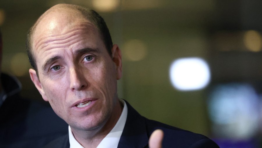 Ministro Arrau descarta vínculo con Fernando Cerimedo y se abre a realizar cambios a la reforma de seguridad