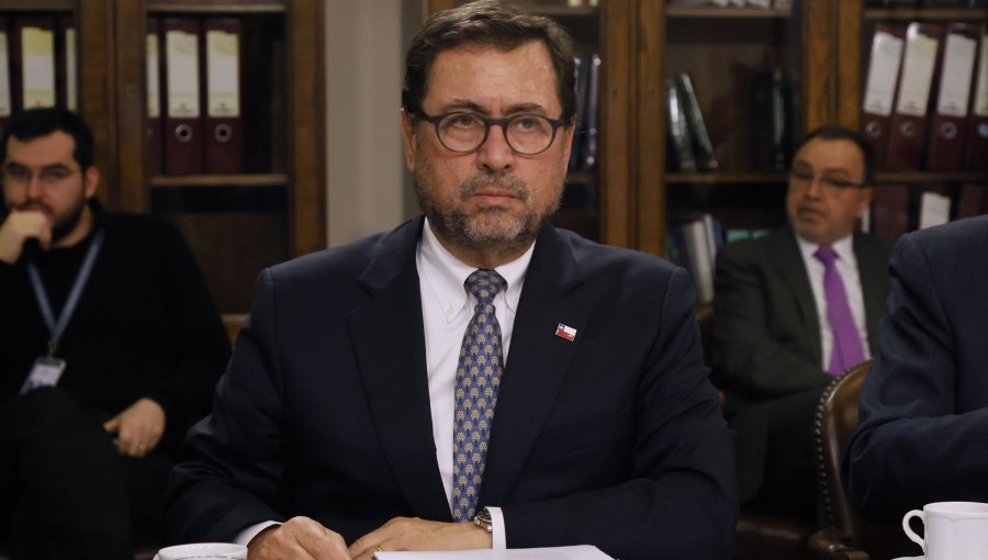 Diputado Venegas anuncia interpelación al canciller Pérez Mackenna tras sesión secreta de Comisión de Relaciones Exteriores