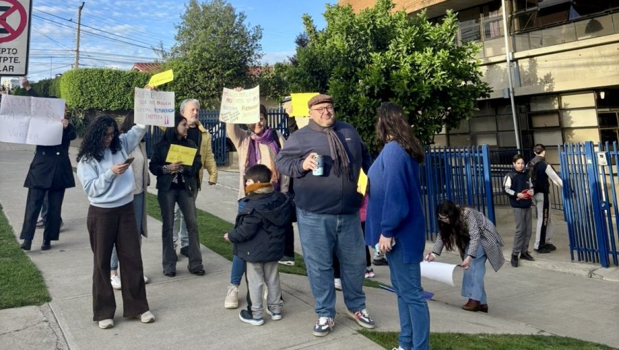 Crisis en el colegio Altazor de Concón: trabajadores acusan rebajas de sueldo y Corporación revela grave situación financiera